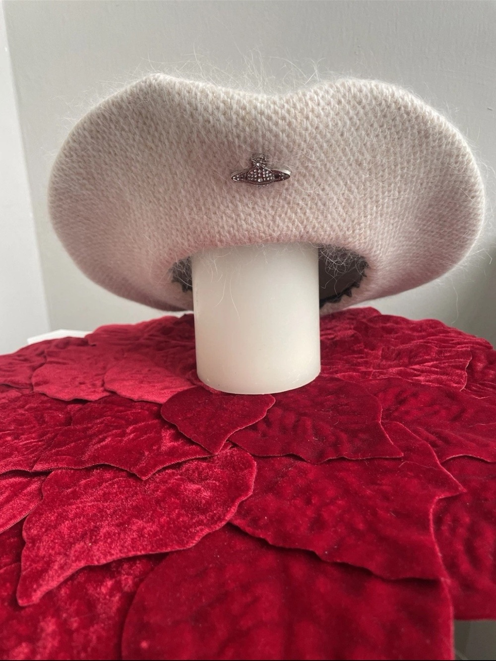V.W Beret